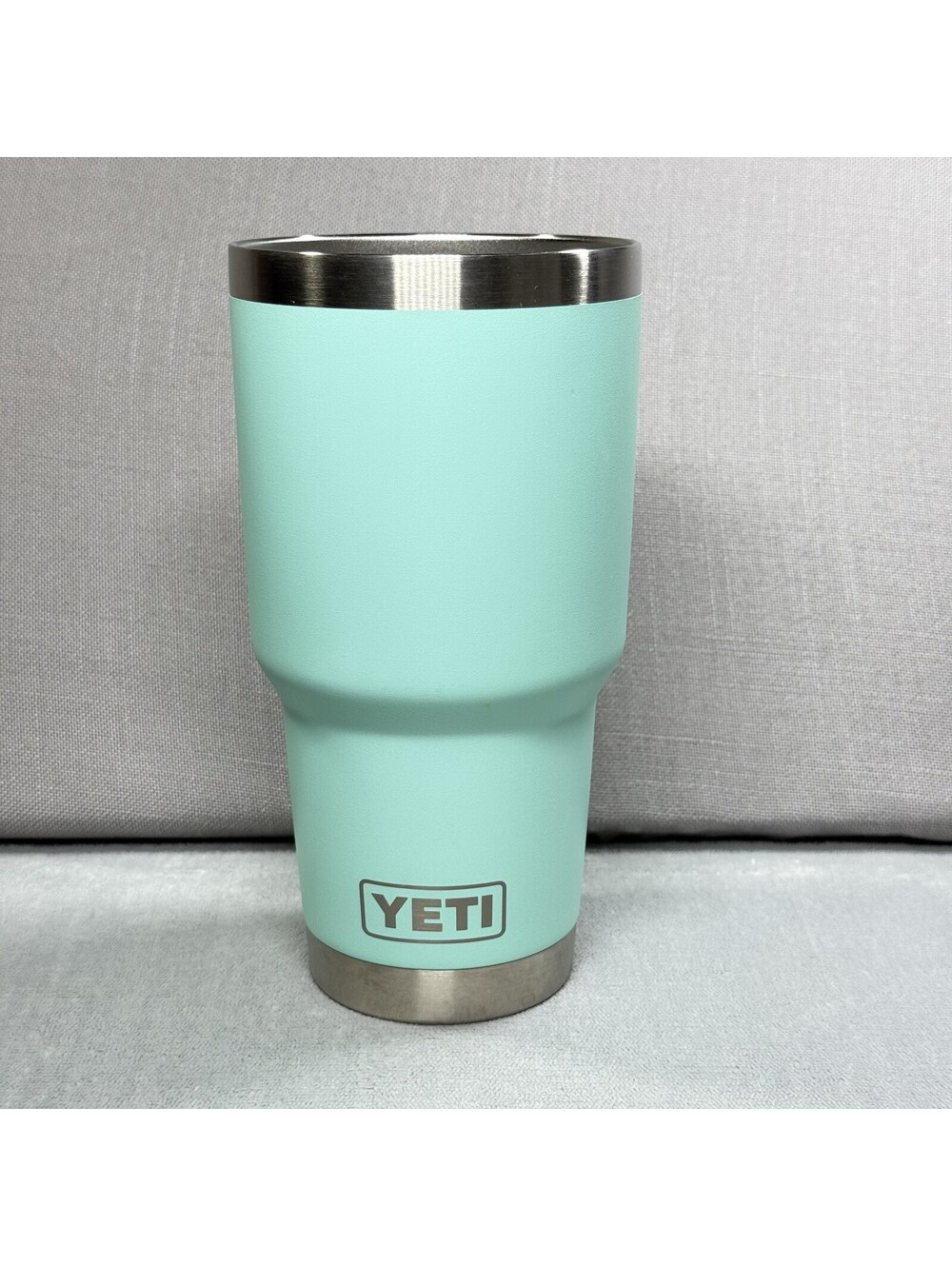 YETI Rambler 30 oz Tumbler - Seafoam ~Authentic with QR Code